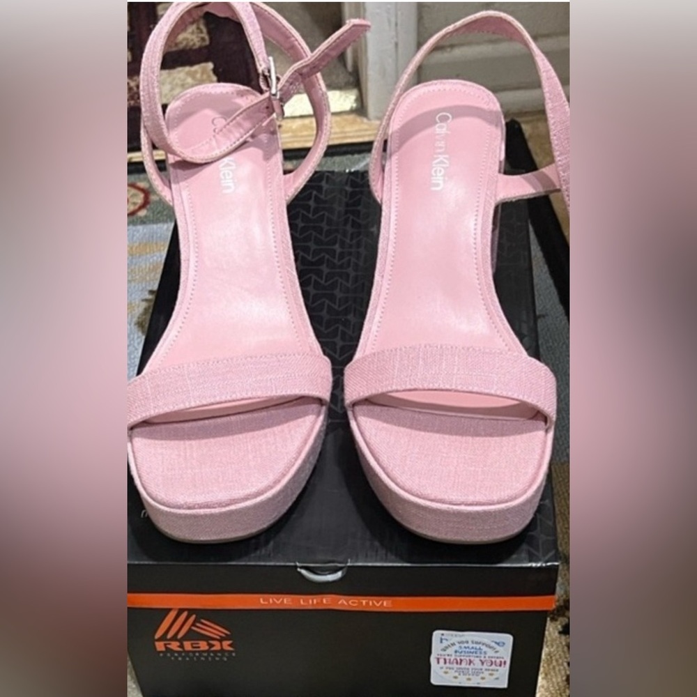 Like New Calvin Klein Suede  Dark Pink High Heels Style KCLALAH2.